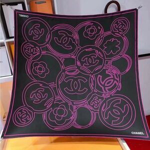 Black and Pink Scarf 90x90cm